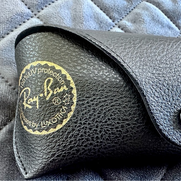 Ray-Ban Erika Black Sunglasses with Blue Mirrored Lenses LIKE NEW - Picture 5 of 8